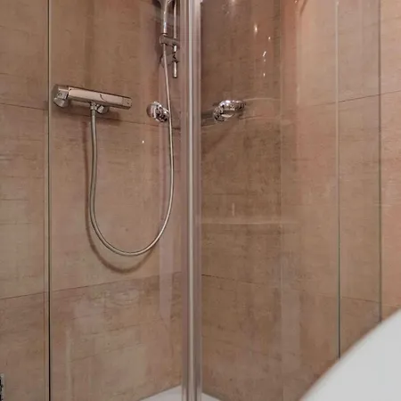 Apartmenthaus Sonnenburg 16 Ostseebad Kühlungsborn